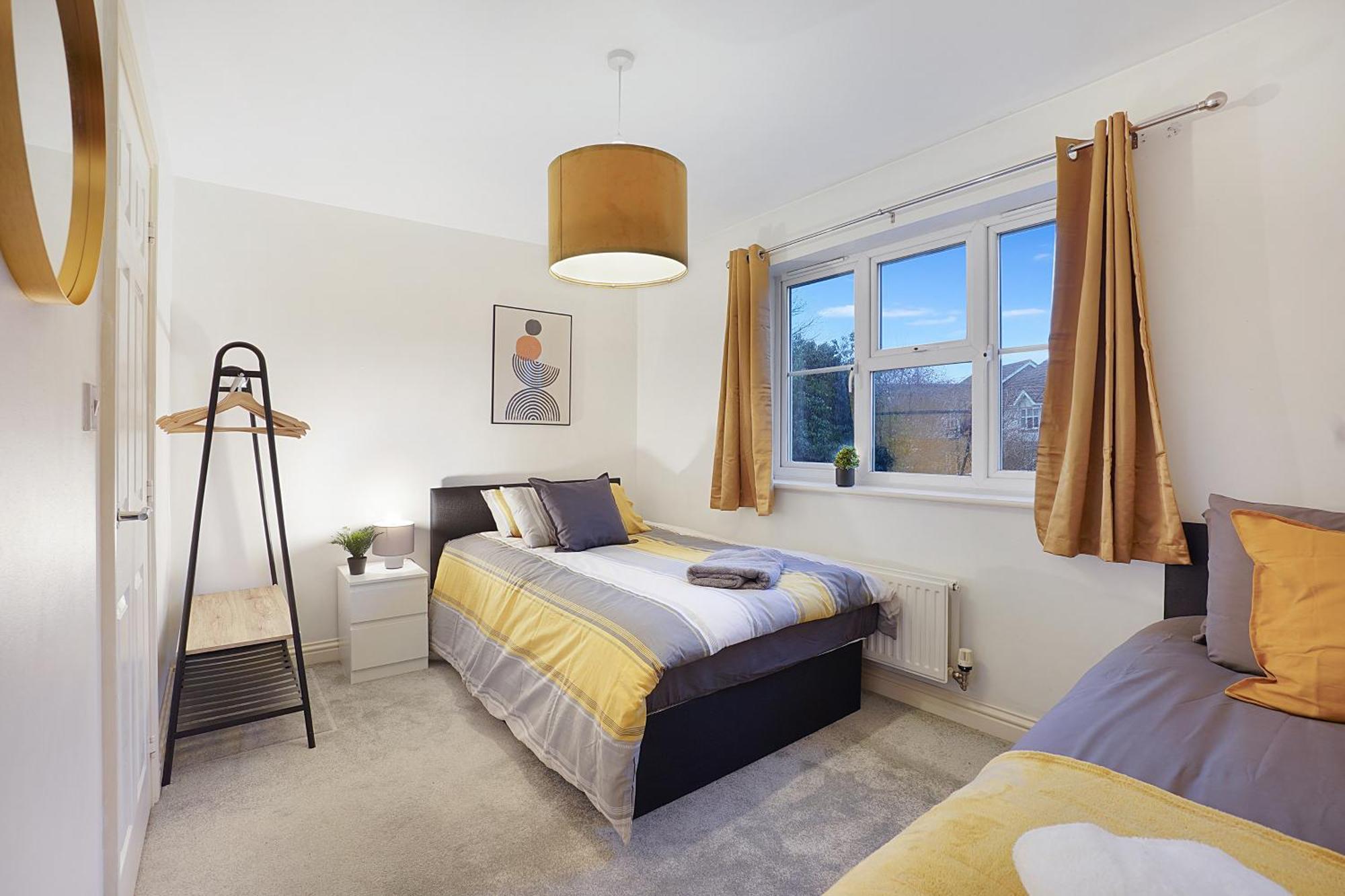 Comfortable Stylish Townhouse In Ashford Sleeps 5 Netflix 2 Parking Spaces Perfect For Contractors And Families Extérieur photo